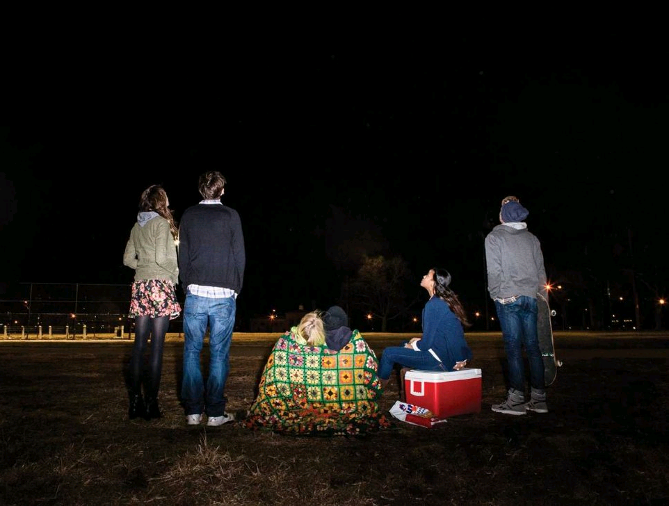 Recenze knihy: We all looked up – Tommy Wallach