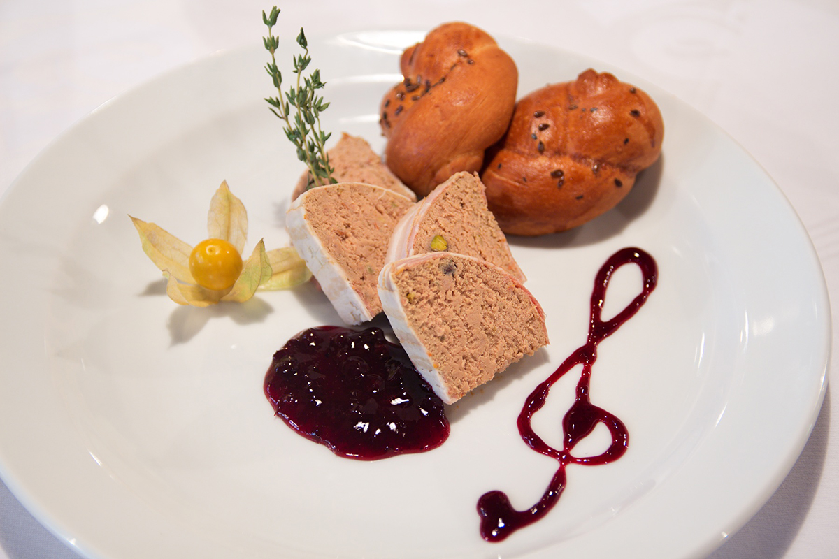 Nachytejte jelena na švestkách. Vyrazte na zvěřinový festival RESTU Na Divoko!