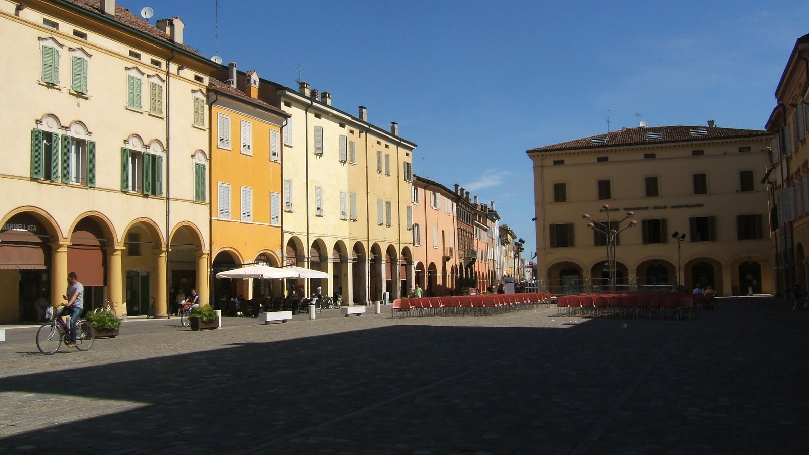 13 věcí, které dokazují, že život na maloměstě je peklo