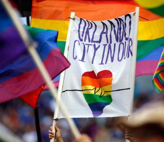 Songy obětem střelby v americkém gay klubu: Sia, Jennifer Lopez nebo Jason Derulo