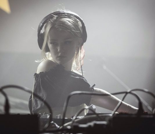 Zahajte jaro na Veřejném domě – multižánrovém večírku celé MeetFactory