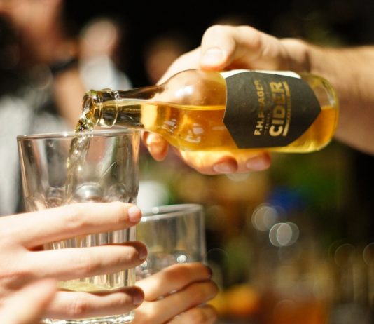 Přes 80 vzorků řemeslných českých ciderů ochutnáte na 7. přehlídce českých ciderů