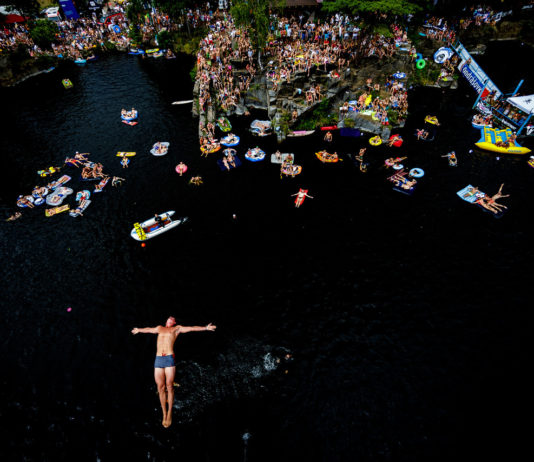 Nejsilnější skokanská účast, vyšší skoky a hudební program. Desperados Highjump 2017 se nezadržitelně blíží!