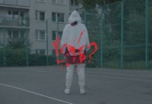 Projekt LOVE? balancuje na pomezí fashion a filmové tvorby