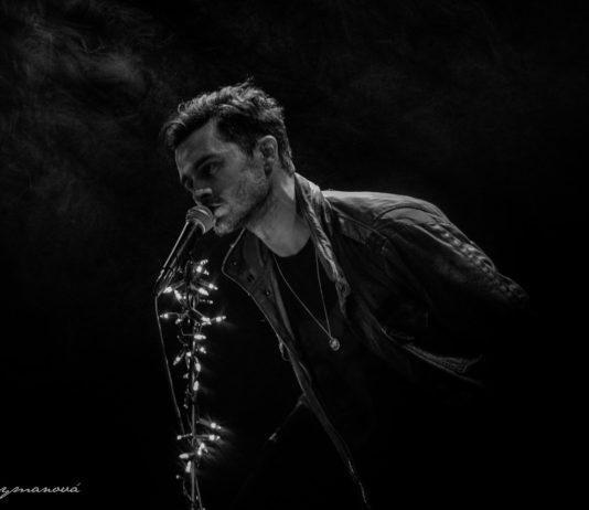Michael Malarkey, Uncomfortably Numb a rozsvícená Roxy