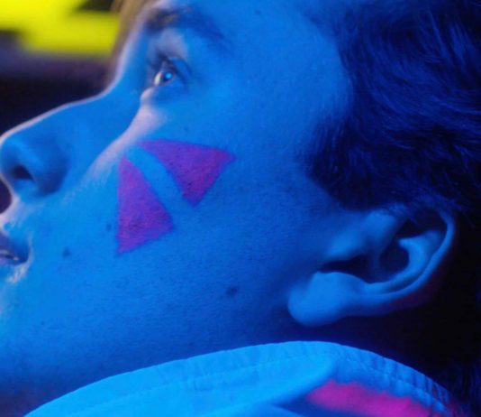 Elon Musk jim ukradl holku aneb Chrysalism poprvé v Praze