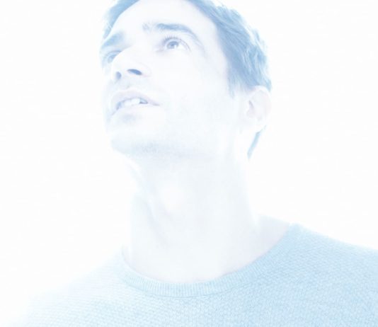 Festival Spectaculare představí Jona Hopkinse i tanec Spectaculare