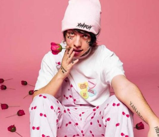 Propadni xanarchii a posviť si na tetování Diega aka Lila Xana v LMB!