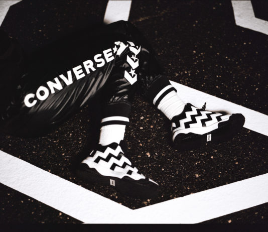 CONVERSE VOLTAGE: Basketbalová silueta do města