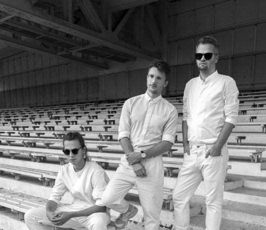 Pražská kapela Pink Gloves vydává nový singl na americkém labelu Italians Do It Better