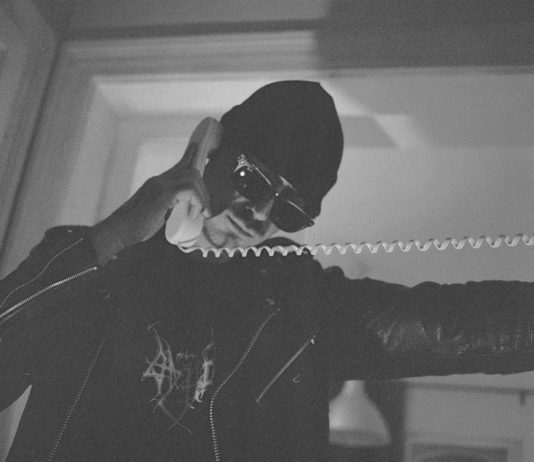 Recenze: Karlo – 999