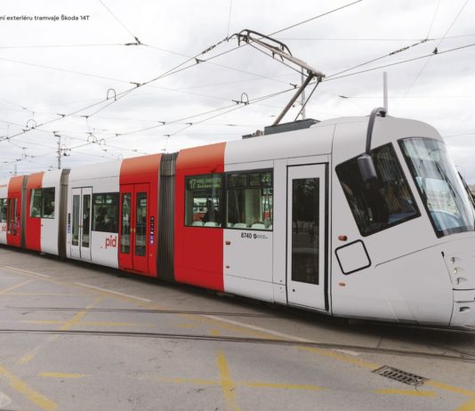 Praha přebarví MHD do červeno-bíla. „Nebudeme jezdit slávistickými tramvajemi,“ křičí sparťani!