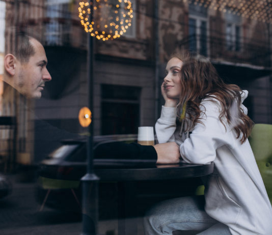 Speed Dating – životní láska nebo sexuální úlet? ~ AUDIO