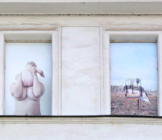 Venkovní výstava plná naděje