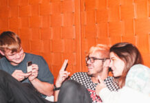 Revoluce v mobilních telefonech? Recenzujeme Samsung Galaxy Z Flip3 5G