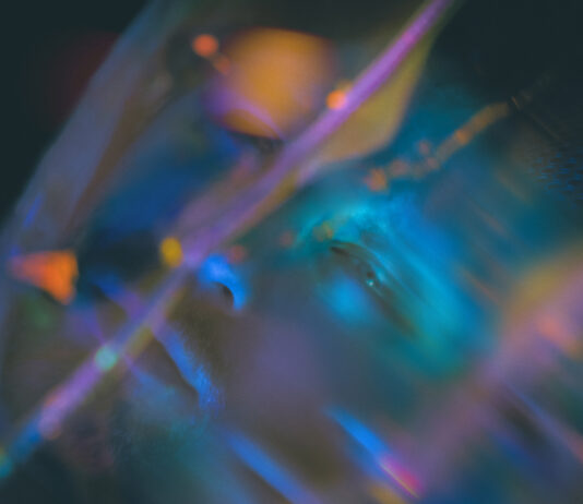 Pokračování festivalu Spectaculare: Rival Consoles a další interpreti, ale i filmové projekce v Bio Oko