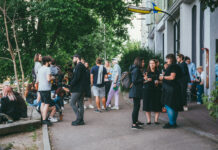 Veřejný dům 21. června v MeetFactory: vernisáže, otevřené ateliéry a koncerty