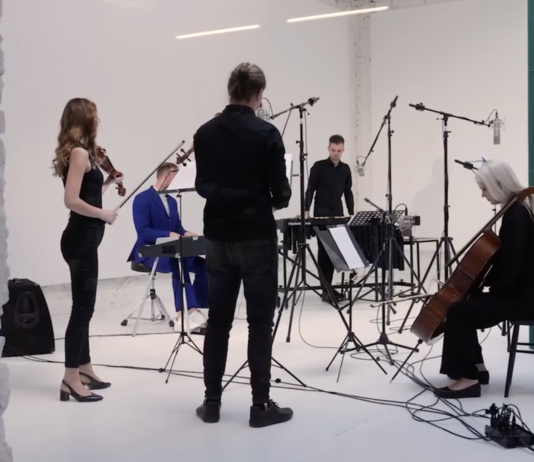 Hudebník Karel Havlíček vydává nový singl DAYLIGHT