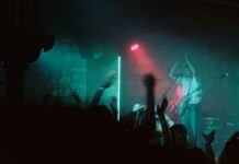 Zasněte se do nejistoty, zve k poslechu nového EP kapela Wreckberries