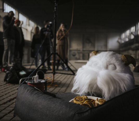 ROZHOVOR: Čeští tvůrci filmových rekvizit oživili postavičku Poro z League of Legends