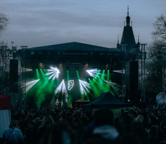 Karlovo náměstí ožije jazzem: Přijďte oslavit Mezinárodní den jazzu na Mladí ladí jazz Open Air