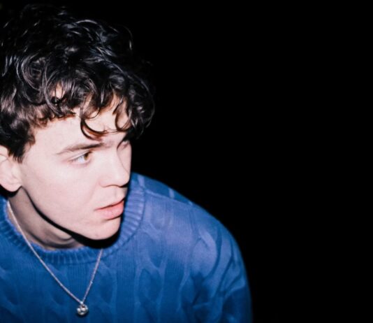 Keeping An Eye On Joshua Curran: Moje skladba reprezentuje Arménii v Eurovizi. Kupodivu nežárlím Zdroj: Petr Jandoš